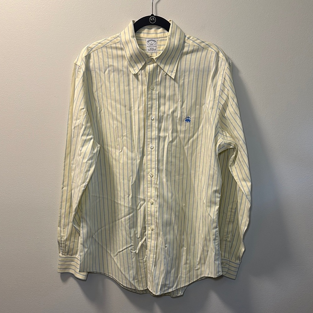 🩵Brooks Brothers Men’s Yellow Blue Stripe No Iron Button Down Shirt Size L